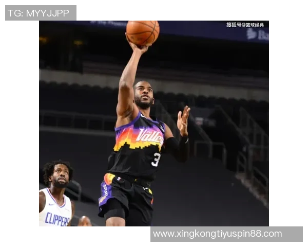 稳定火力对决普理查德与西蒙斯半场表现精彩各自贡献11分和10分